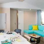キャンプ場 Zecamping 3 Etoiles Avec Parc Aquatique - 3km Des Plages Fréjus